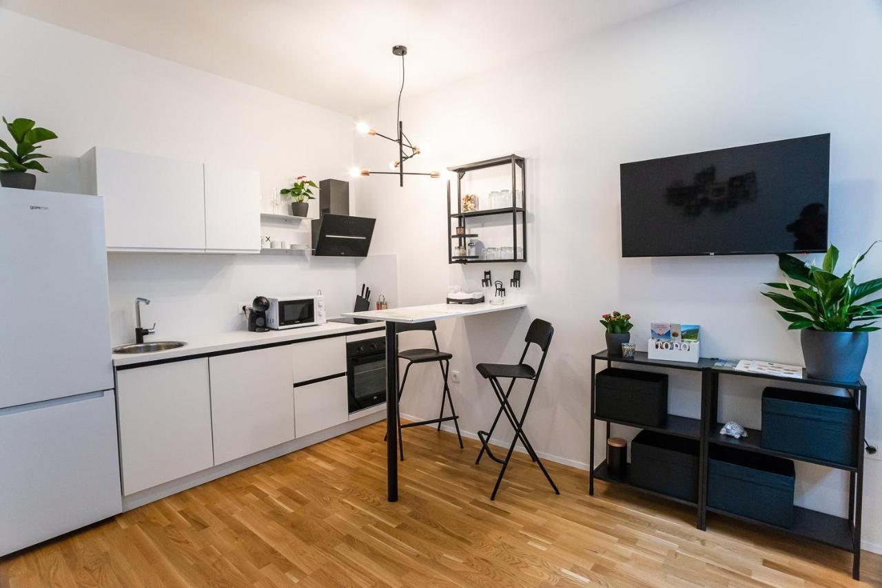 Loni'S Place Apartments Ljubljana Eksteriør bilde
